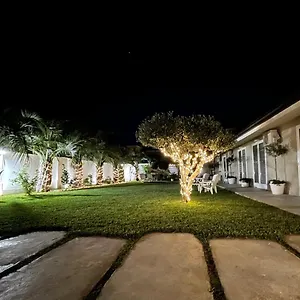 Alojamento de Acomodação e Pequeno-almoço Amantea Monument 