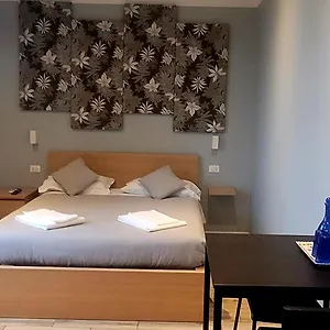 Al Binario Гостевой дом