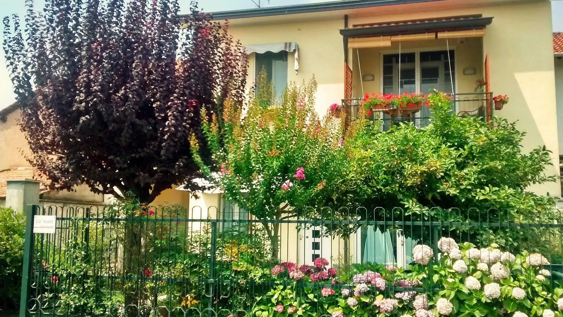 B&B Ca' Nobil Bernate Ticino Bed & Breakfast